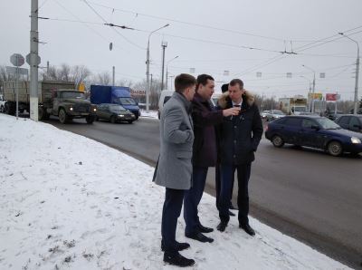 Депутаты гордумы проинспектировали обновленную транспортную развязку на Самарском разъезде