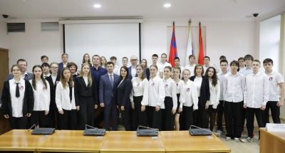 В гордуме Волгограда стартовал третий сезон образовательного проекта «Разговоры о важном»