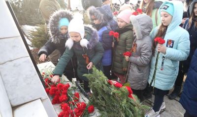 На острове Людникова почтили память защитников Сталинграда