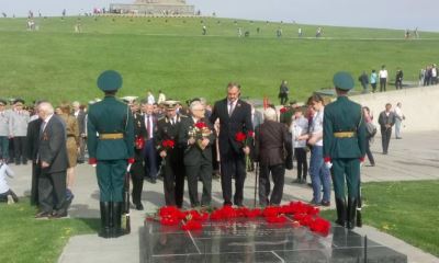 Празднование 73-ой годовщины Великой Победы в Волгограде началось с возложения цветов и венков на главной высоте России