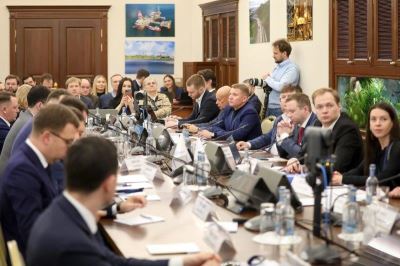 Дмитрий Федюшкин принял участие в работе Молодежного промышленного форума