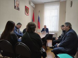 Владлен Колесников провел прием граждан по личным вопросам 