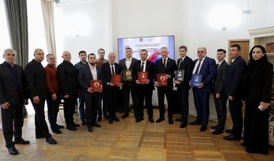 Память без границ и национальностей: Волгоградской библиотеке передали «Энциклопедию Победы» о дагестанских защитниках Отечества