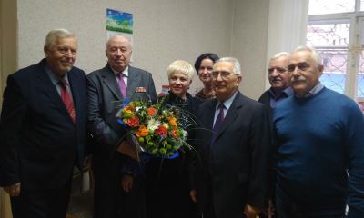 Почетный гражданин города-героя Волгограда Борис Усик принимает поздравления с 75-летием