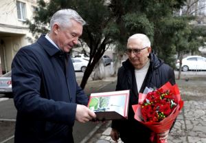 Михаил Харитонов: 85 лет опыта и мудрости