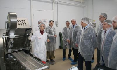 Депутаты городской Думы познакомились с работой нового комбината школьного питания