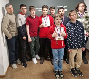 Воспитанники волгоградской шахматной школы завоевали медали на чемпионатах ЮФО