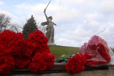 В преддверии 80-летия Сталинградской победы депутаты приняли решение об увековечении памяти гвардейцев 114-го стрелкового полка