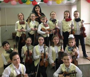 Ансамбль скрипачей «Виолино» муниципального бюджетного учреждения дополнительного образования Волгограда «Детская музыкальная школа № 13»