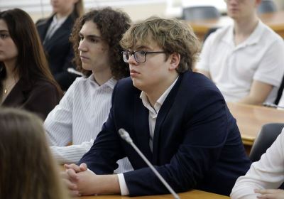 «Разговор о важном»: в гордуме побывали лицеисты из Тракторозаводского района