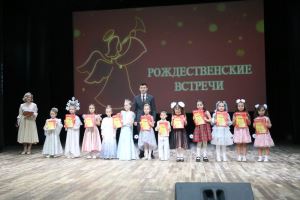 В Детско-юношеском центре Волгограда прошел 12-й ежегодный фестиваль «Рождественские встречи»