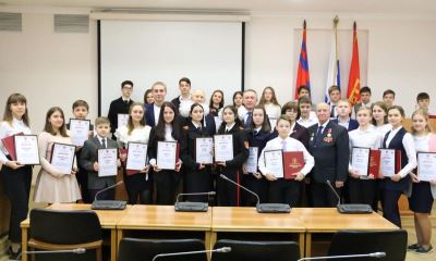 30 юных исследователей истории Сталинградской битвы получили дипломы победителей в городской Думе