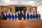 12 февраля команду школы №101 Дзержинского района по мини-футболу, ставшую победителем региональных соревнований, чествовали в городской Думе.
