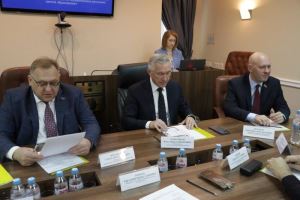 Эффективность, безопасность, модернизация: в Волгограде обсудили развитие школьной инфраструктуры