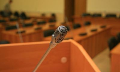 Большинство проектов предполагают внесение изменений в действующие нормативные акты