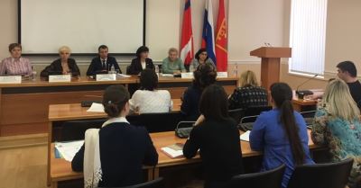 Многодетные семьи Волгограда готовы участвовать в пилотном проекте по созданию семейных детских садов