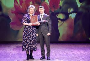 Педагогов Краснооктябрьского района поздравили с предстоящим праздником 