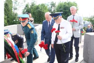 В Волгограде открыли памятный знак "Пограничникам всех поколений"