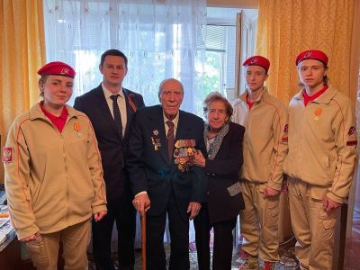 Депутаты Волгоградской городской Думы поздравили ветеранов с Днем Победы