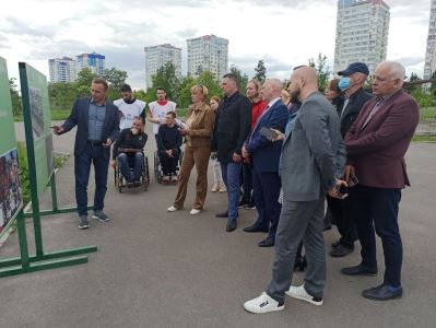 Депутаты и общественники оценили ход работ по благоустройству ЦПКиО