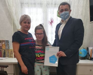 Рождественский подарок для волгоградской школьницы
