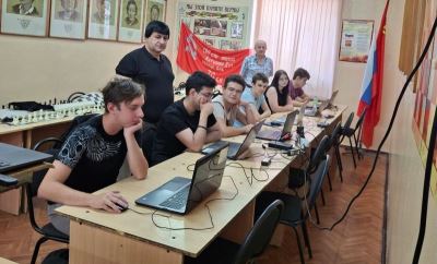 Команда «Сталинград» завоевала победу на командном шахматном онлайн-турнире