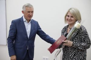 Волгоградских медиков поблагодарили за профессионализм