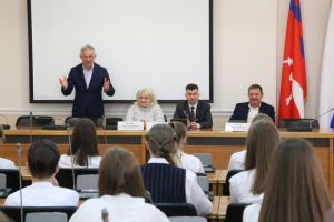 Депутаты работают над новым образовательным проектом для волгоградской молодежи