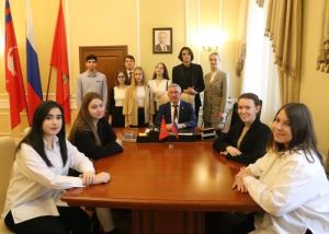 Сегодня - День российского студенчества