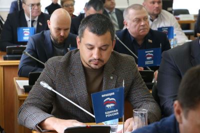 Весной-2025 в ЦПКиО появится водный комплекс с бассейнами, горками, серфинг-центром и смотровыми площадками
