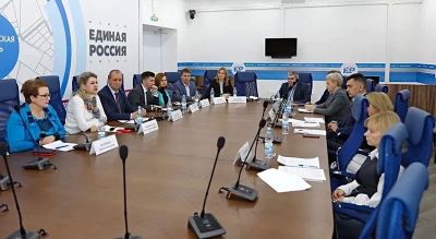 В Волгограде обсудили доступность образовательных учреждений  для маломобильных граждан