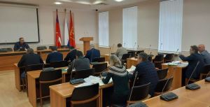 Депутаты комитета по ЖКХ, дорожному хозяйству и транспорту согласовали изменения в муниципальные профильные программы