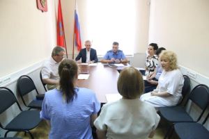Председатель гордумы Владлен Колесников и прокурор Волгограда Петр Треглазов провели совместный прием граждан