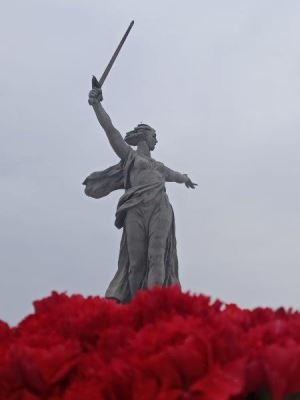 Поздравление председателя Волгоградской городской Думы с Днем защитника Отечества
